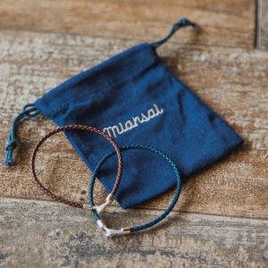 Miansai – Bracelet en cuir tressé et argent Miansai