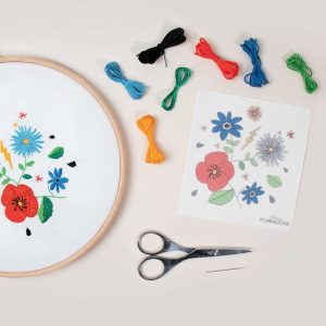 Britney Pompadour – Big kit easy broderie – fleurs Britney Pompadour – Big kit easy broderie – fleurs