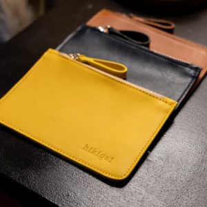 Hikigaï – Pochette zippée en cuir