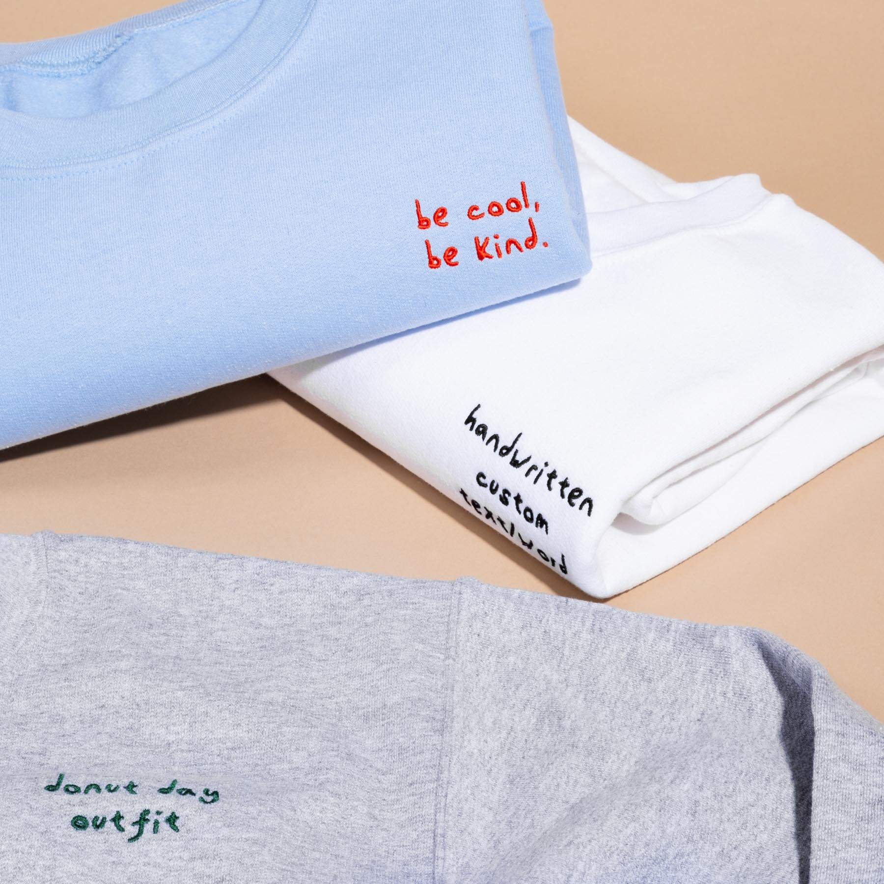 CuzyCo – Sweatshirt écriture personnalisé CuzyCo – Sweatshirt écriture personnalisé