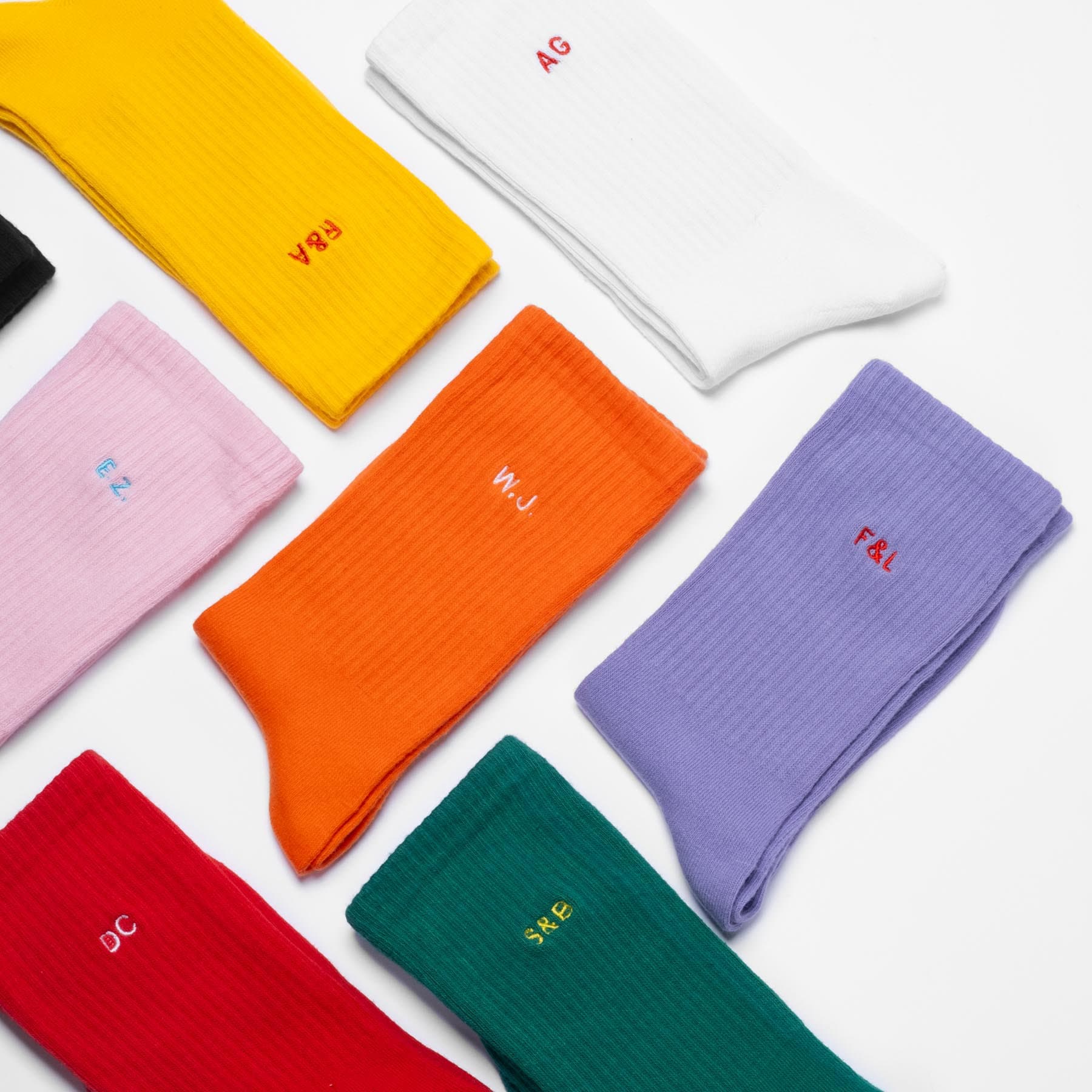 CuzyCo – Chaussettes Initiales Personnalisées CuzyCo – Chaussettes Initiales Personnalisées